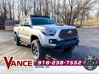 Used 2022 Toyota Tacoma TRD Sport image 1