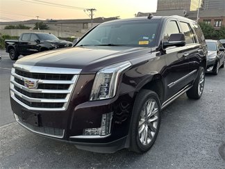 Used 2017 Cadillac Escalade Premium Luxury image 1