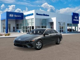 New 2025 Hyundai Elantra SE image 1