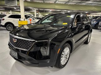 Used 2024 Cadillac XT4 Luxury image 1