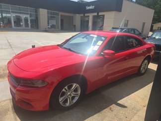 Used 2018 Dodge Charger SXT image 1