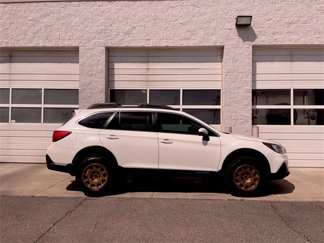 Used 2018 Subaru Outback 3.6R Limited image 1