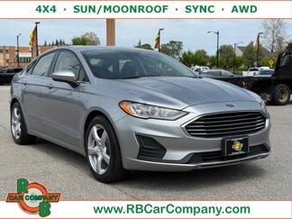 Used 2020 Ford Fusion SE image 1