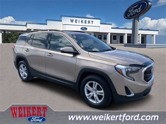 Used 2018 GMC Terrain SLE w/ Driver Convenience Package image 1