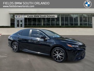 Used 2023 Toyota Camry SE image 1