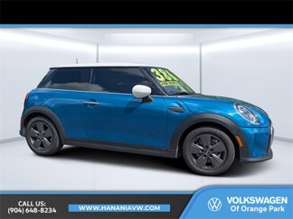 Used 2023 MINI Cooper 2-Door Hardtop image 1