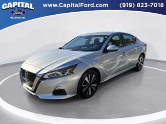 Used 2021 Nissan Altima 2.5 SV image 1