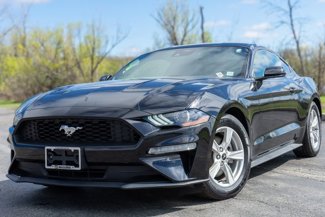 Used 2022 Ford Mustang Coupe image 1