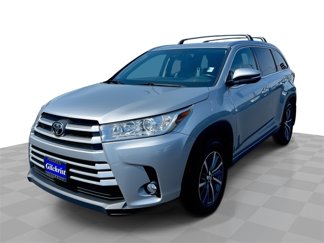 Used 2017 Toyota Highlander XLE image 1