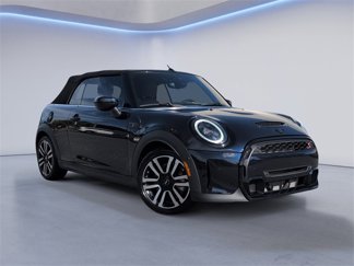Used 2024 MINI Cooper S image 1