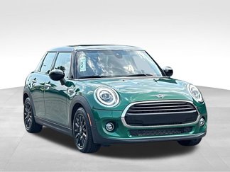 Used 2020 MINI Cooper 4-Door Hardtop image 1