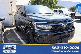 Certified 2022 Ford Expedition Limited image 1