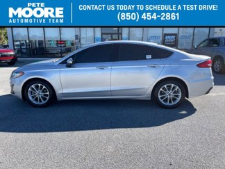 Used 2019 Ford Fusion SE image 1