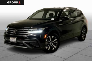 Used 2023 Volkswagen Tiguan S image 1