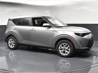 Certified 2024 Kia Soul S image 1