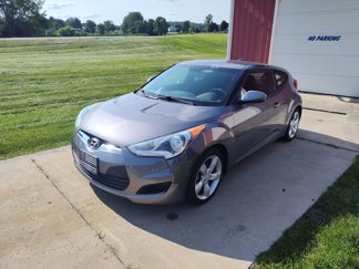 Used 2013 Hyundai Veloster image 1
