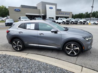 Used 2021 Buick Envision Essence image 1