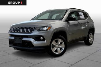 Certified 2022 Jeep Compass Latitude w/ Convenience Group image 1