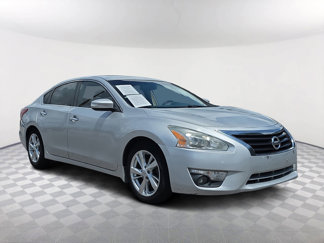Used 2013 Nissan Altima 2.5 SL w/ Technology Pkg image 1