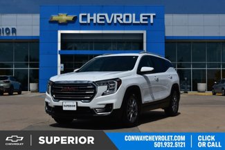 Used 2024 GMC Terrain SLT image 1