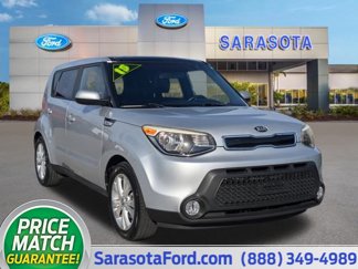 Used 2015 Kia Soul + image 1