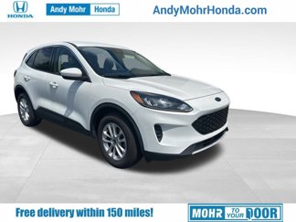 Used 2020 Ford Escape SE image 1