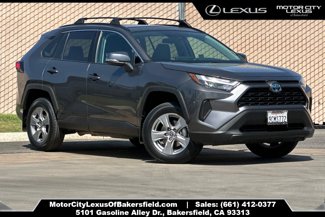 Used 2022 Toyota RAV4 XLE image 1