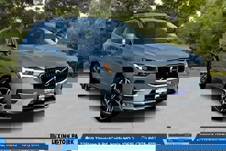 Used 2022 Volvo XC60 B5 Momentum image 1