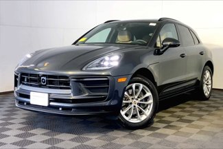 Used 2025 Porsche Macan image 1