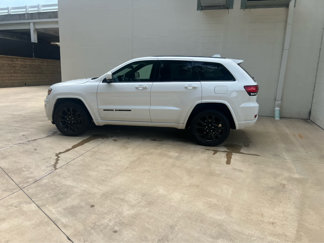 Used 2018 Jeep Grand Cherokee Altitude image 1