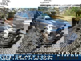 Used 2019 Hyundai Santa Fe Limited image 1