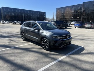 Used 2023 Volkswagen Taos SEL image 1