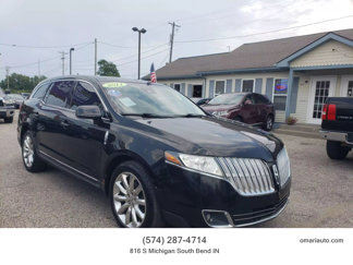 Used 2011 Lincoln MKT AWD image 1