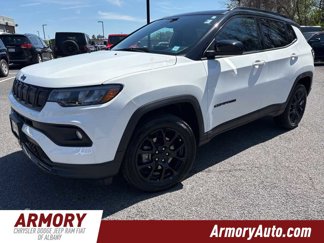Used 2022 Jeep Compass Altitude w/ Sun and Sound Group image 1