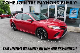 Used 2019 Toyota Camry XSE image 1