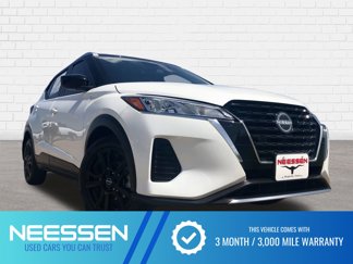 Used 2023 Nissan Kicks SV image 1