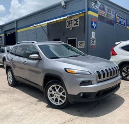 Used 2016 Jeep Cherokee Latitude w/ Comfort/Convenience Group image 1