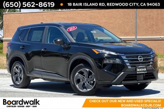 Used 2024 Nissan Rogue SV image 1