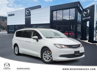 Used 2020 Chrysler Voyager Lxi image 1