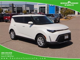 Used 2024 Kia Soul LX image 1