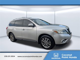 Used 2016 Nissan Pathfinder SV w/ Trailer Tow Package image 1