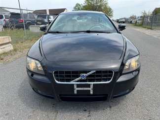 Used 2010 Volvo C70 T5 image 1