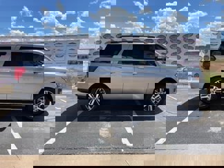 Certified 2023 Ford Expedition XLT image 1