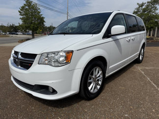 Used 2019 Dodge Grand Caravan SXT image 1