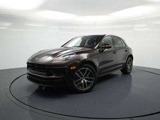 Certified 2024 Porsche Macan image 1