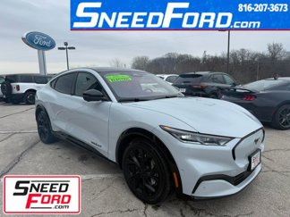 Used 2021 Ford Mustang Mach-E Premium image 1