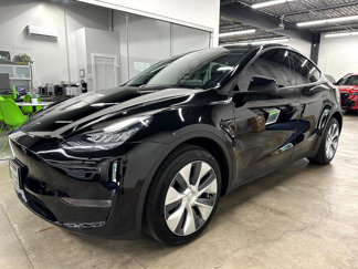 Used 2023 Tesla Model Y Long Range image 1