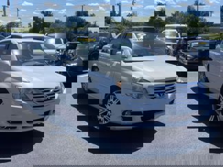 Used 2010 Toyota Avalon Limited image 1