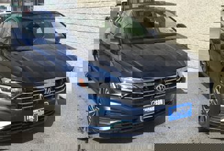 Used 2021 Volkswagen Jetta SEL image 1