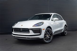Used 2025 Porsche Macan image 1